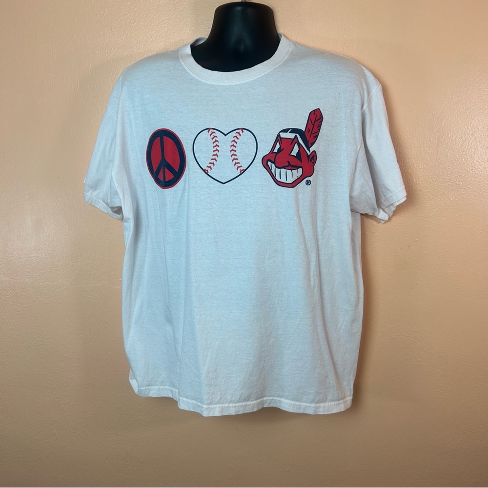 Peace Love Chief Wahoo Cleveland Indians Baseball T-Shirt Adult XL MLB
